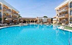 Sol Sancti Petri Aparthotel  3*